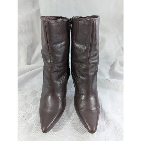 *RESERVED* NINE WEST! DEEP ESPRESSO BROWN GENUINE LEATHER BOOTS! SZ 8M - Picture 4 of 11